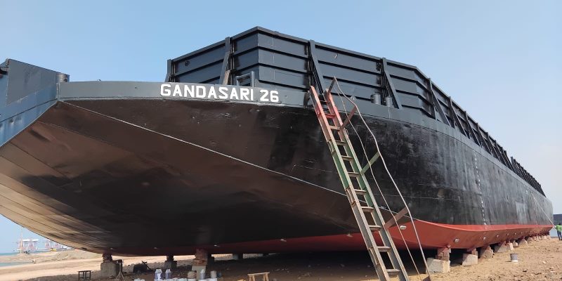 cat marine harus tahan korosi dan garam